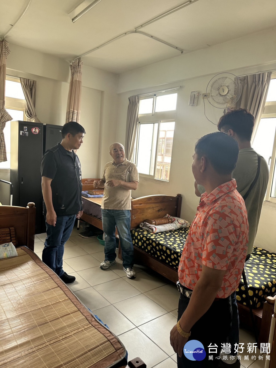 企業捐床給馨安 